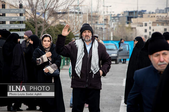 راهپیمایی نمازگزاران در اقدام توهین آمیز نشریه فرانسوی