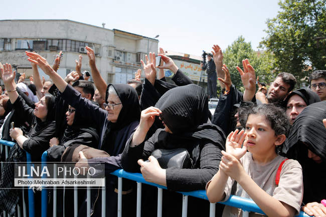 مراسم خیمه‌سوزان ظهر عاشورا در چهارراه گلوبندک تهران /2