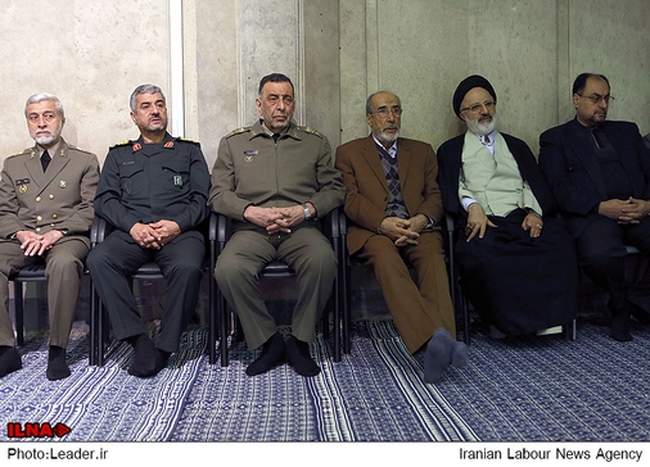 دیدار مسئولان نظام و میهمانان کنفرانس وحدت اسلامى‌ با رهبر معظم انق