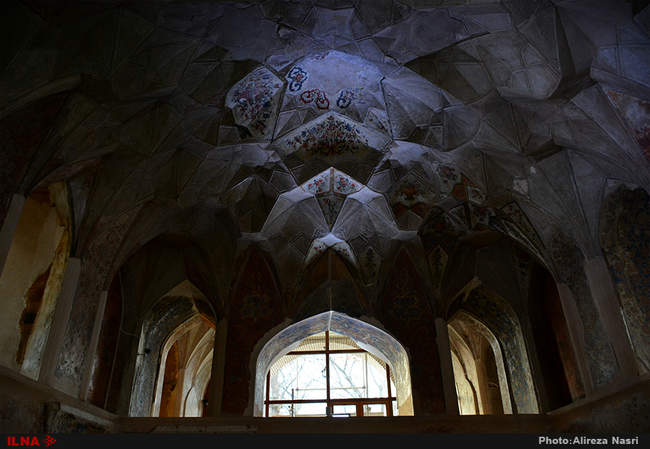 ایران زیبا / کاخ چهل ستون قزوین