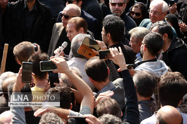 مراسم تشییع اکبر گلپایگانی 