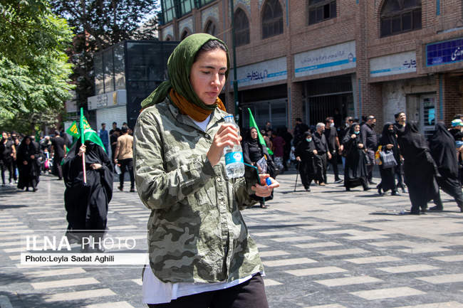 حال و هوای مردم تهران در روز عاشورا 1401