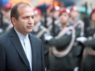 تقدیم استوارنامه سفیر ایران به قائم‌مقام وزیر خارجه اسلواکی