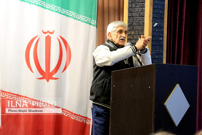 چهارمین  روز مراسم گرامیداشت دهه فجر انقلاب اسلامی 