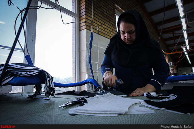گزارش تصویری بازدید معاون توسعه اشتغال وزیر کار از کارخانه روناک جین