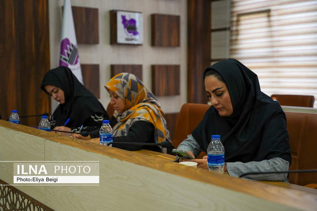 نشست خبری مدیرعامل شرکت شهرک‌های صنعتی قزوین به مناسبت روز خبرنگار