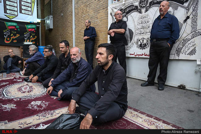 مراسم  شب تاسوعای حضرت اباعبدالله الحسین(ع) در خانه کارگر 