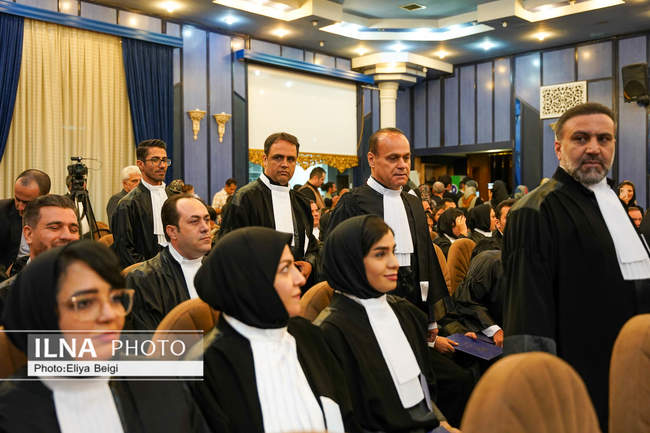 آئین تحلیف کارآموزان کانون وکلای دادگستری استان قزوین