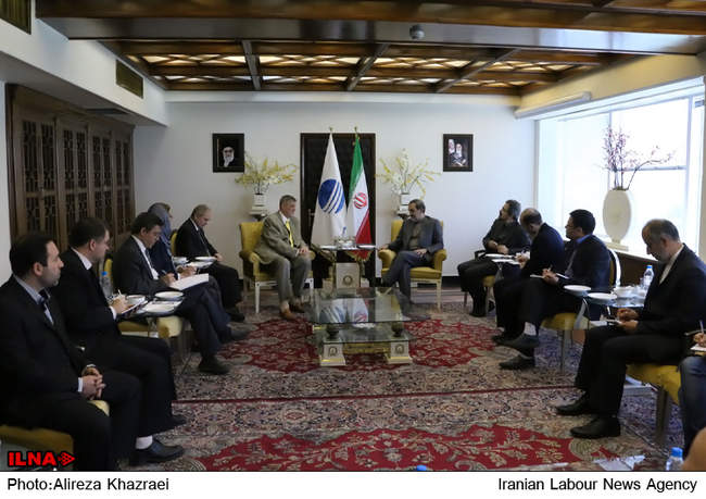  دیدار نماینده ویژه دبیرکل سازمان ملل در امور عراق با ولایتی 