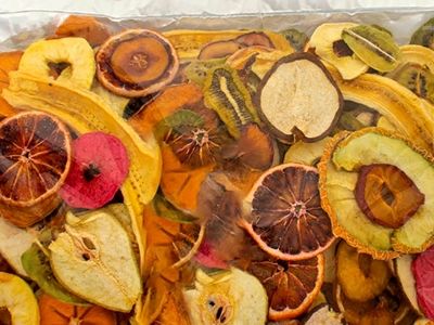 ۴ ترفند آسان برای تهیه میوه خشک در خانه