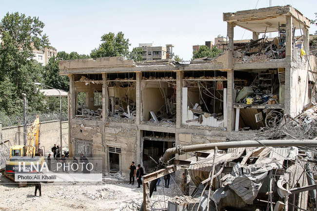 بازدید اصحاب رسانه از محل حمله صهیونیست‌ها در بازداشتگاه اوین