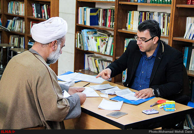 هفتمین روز ثبت‌نام داوطلبان مجلس خبرگان و مجلس شورای اسلامی/مشهد 