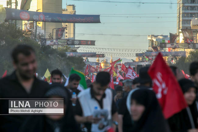تشییع پیکر مطهر رهبر شهید انقلاب در مشهد / 2