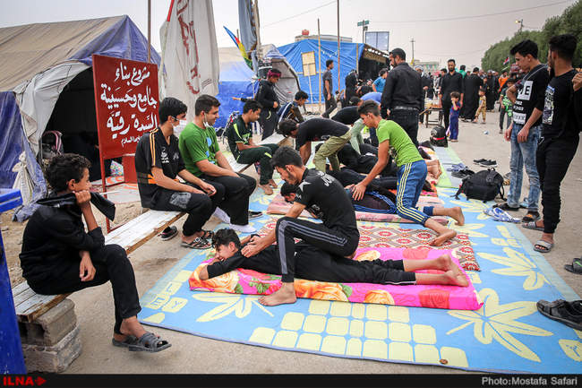 راهپیمایی اربعین از نجف تا کربلا 1