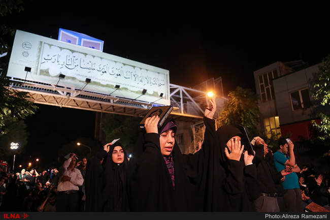 مراسم احیای شب بیست و سوم ماه مبارک رمضان در خیابان ری