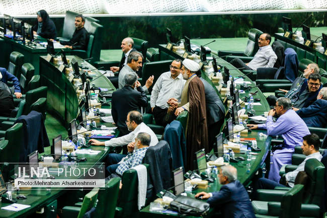 نشست علنی یکشنبه پنج مرداد مجلس شورای اسلامی 