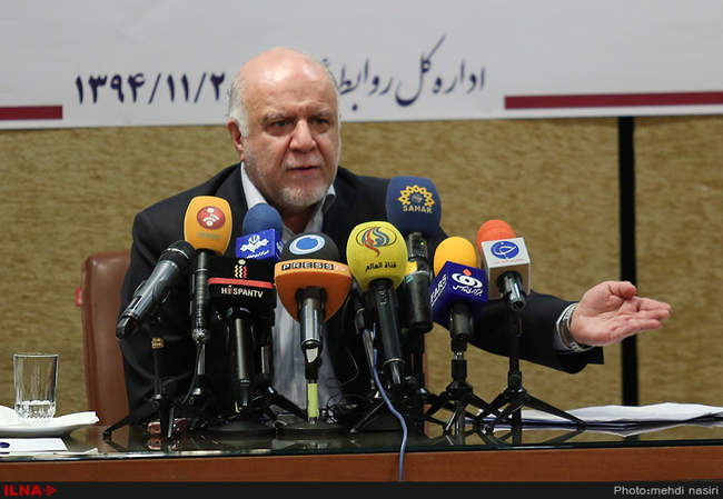 نشست خبری بیژن زنگنه، وزیر نفت بااصحاب رسانه