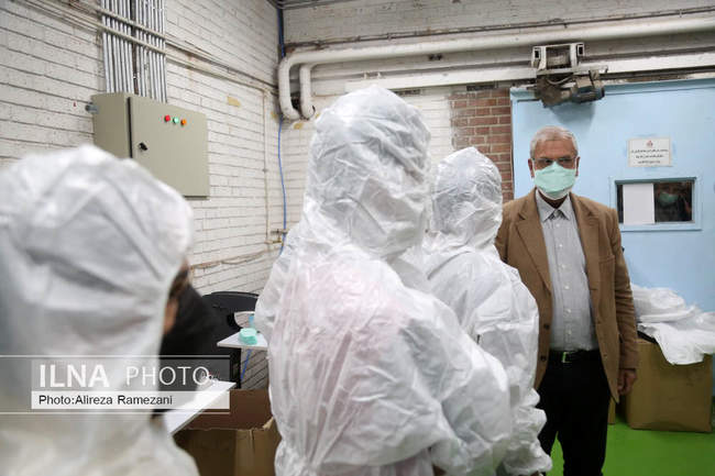 بازدید علی ربیعی از مرکز کارآفرینی جمعیت طلوع بی نشان ها