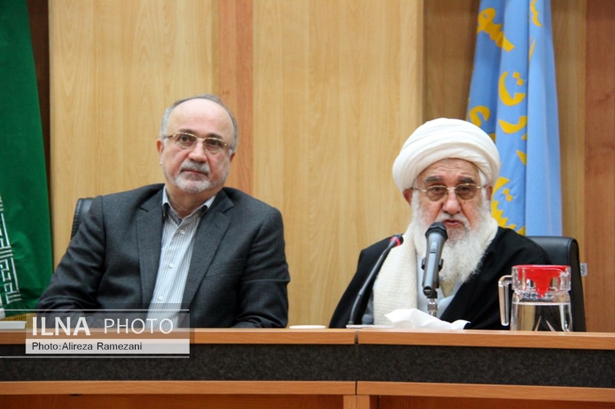 اجلاس استانی نماز و کاهش آسیب‌های اجتماعی در رشت