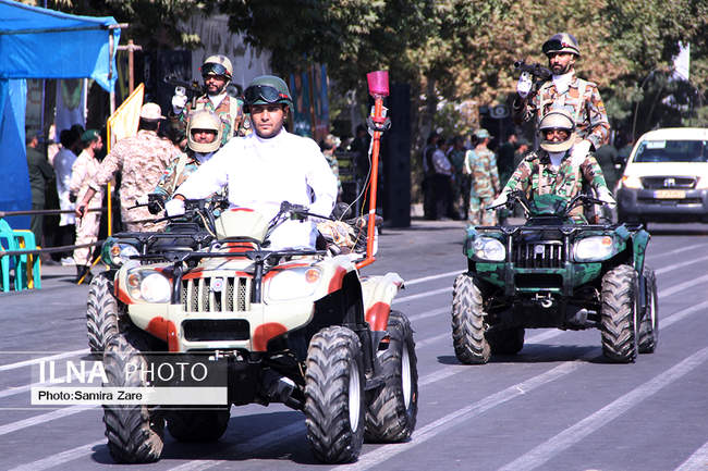 برگزاری مراسم رژه نیروهای مسلح در اولین روز هفته دفاع مقدس/ شیراز