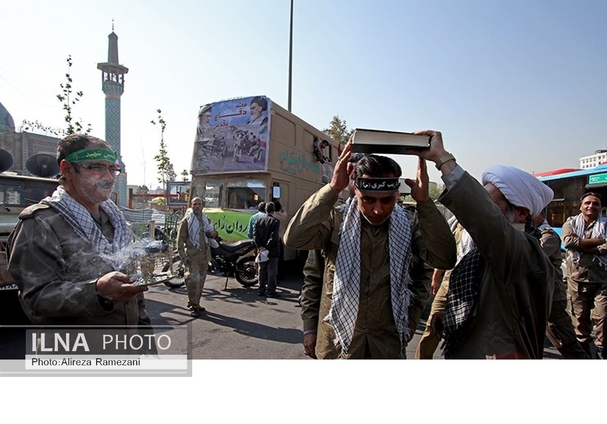 حرکت کاروان نمادین اعزام نیرو به جبهه‌های جنگ توسط شرکت واحد