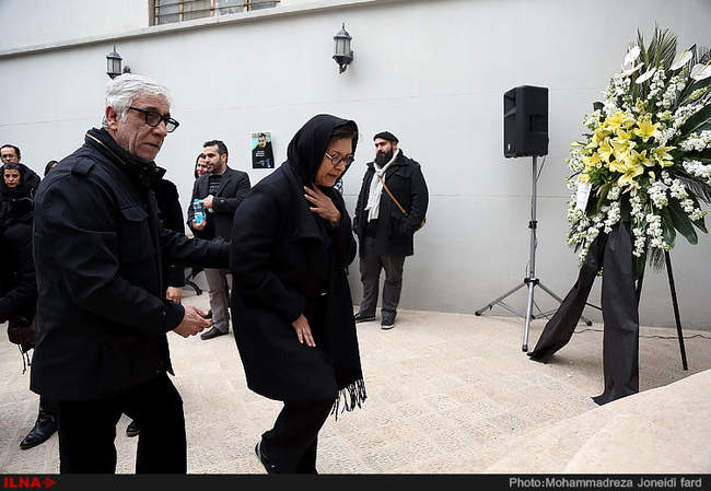 تصاویر خاکسپاری نیما طباطبایی؛ کارگردان جوان سینمای ایران