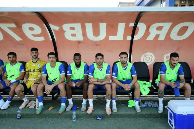 گزارش تصویری دیدار تراکتور و استقلال