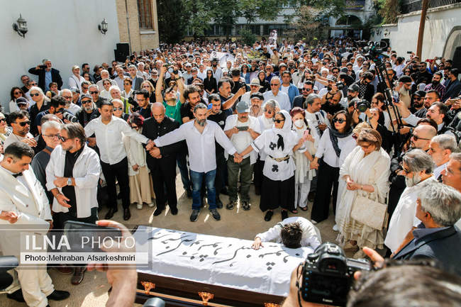 مراسم تشییع پیکر ناصر تقوایی