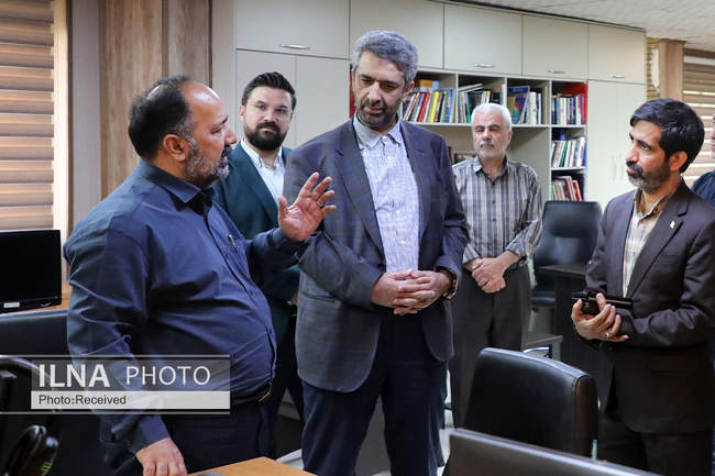 بازدید معاون ارتباطات و اطلاع‌رسانی دفتر رئیس‌جمهور از خبرگزاری ای