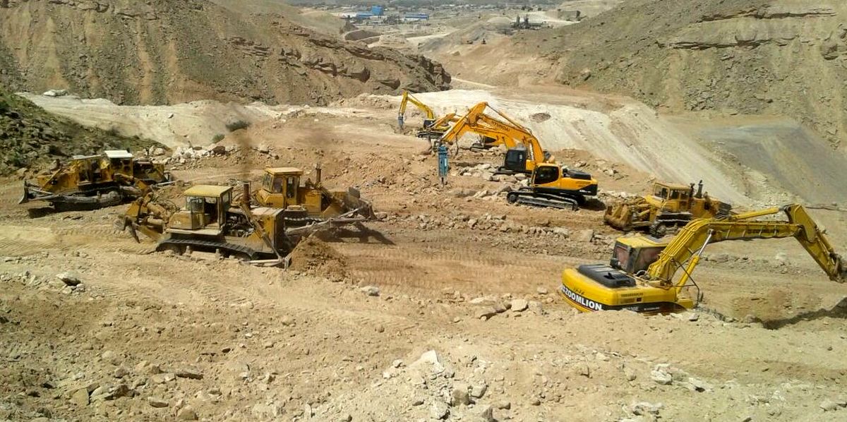 تسریع در ساخت آزادراه لامرد-پارسیان نیازمند مشارکت بخش‌های خصوصی و دولتی است