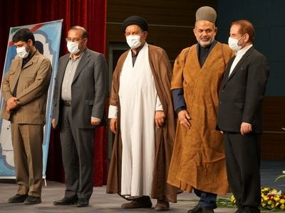 وزیر کشور لباس عشایر کهگیلویه و بویراحمد پوشید 