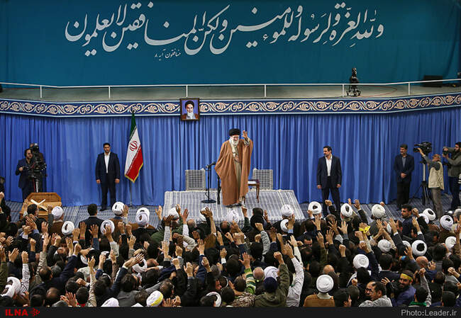دیدار مقام معظم رهبری با مردم قم