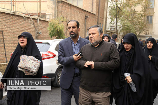  تشییع مرحومه مغفوره «زرین احمدی نژاد»