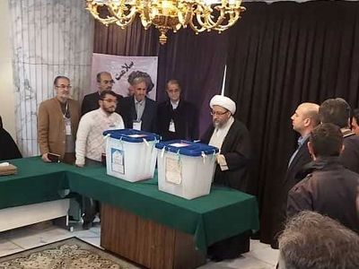 آیت‌الله آملی‌لاریجانی رای خود را به صندوق انداخت