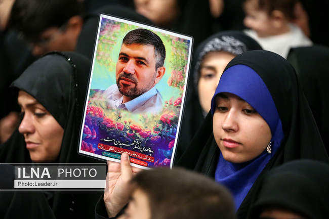 مراسم بزرگداشت شهدای جنگ تحمیلی ۱۲ روزه با حضور رهبر انقلاب