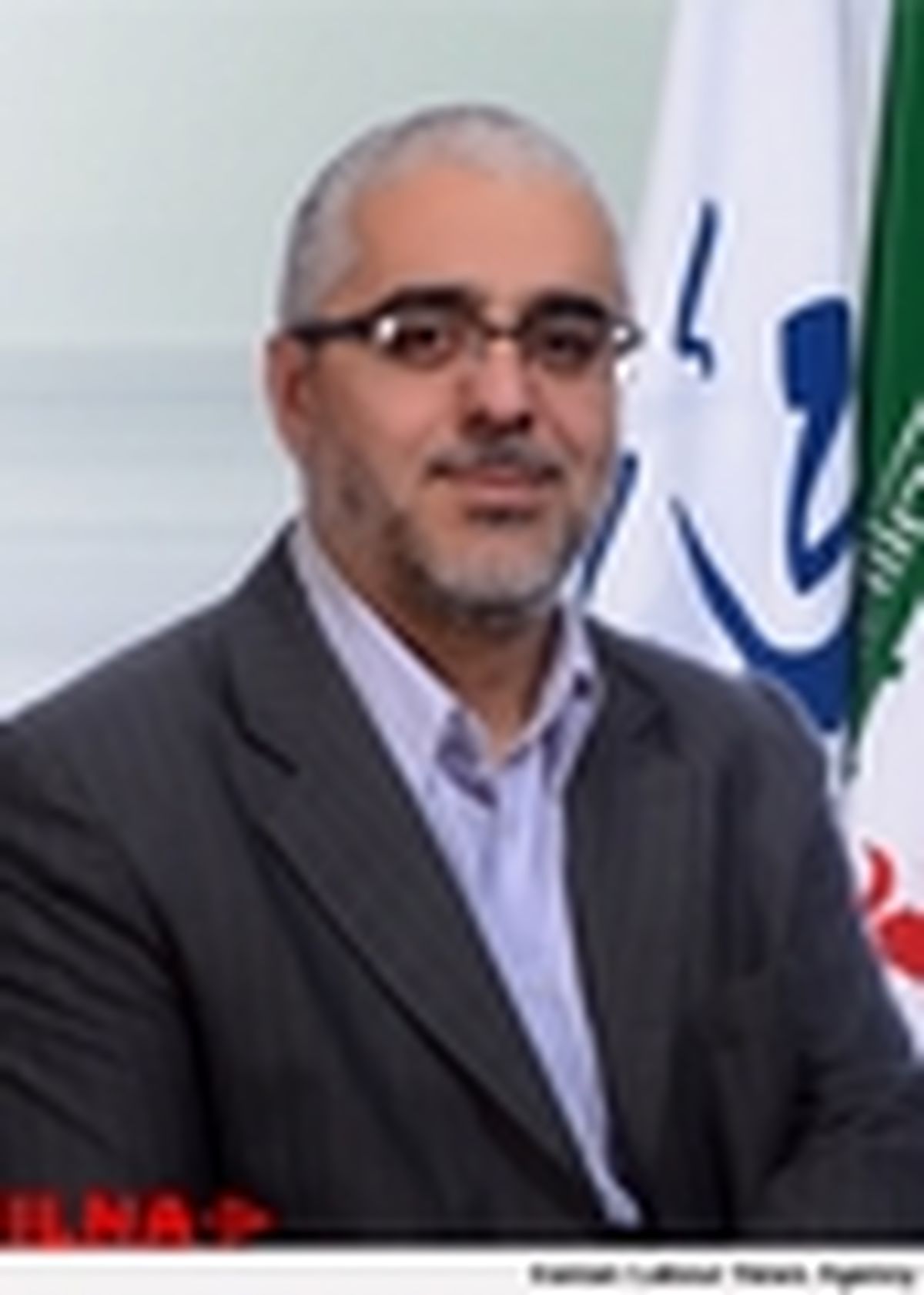 موج پیامک علیه فرهادی راه افتاده است