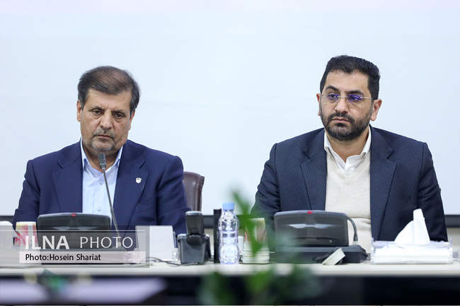 امضاء تفاهمنامه همکاری شهرداری مشهد با ذوبآهن اصفهان