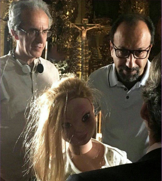 اصغر فرهادی در پشت صحنه فیلم تازه‌اش در اسپانیا+عکس