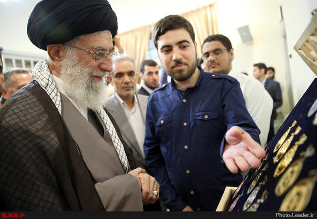 دیدار جمعی از بسیجیان مدال آور المپیادهای علمی با رهبر انقلاب