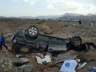 واژگونی خودروی پرادو در جاده نطنز بادرود سه کشته برجا گذاشت