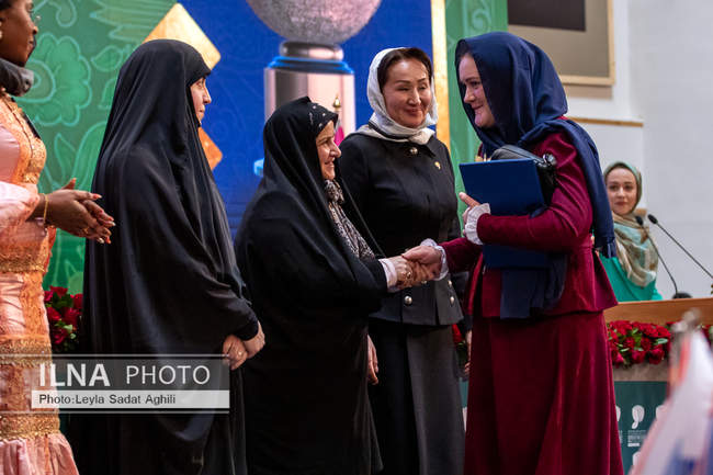 اولین کنگره بین‌المللی بانوان تاثیرگذار