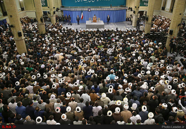 دیدار مقام معظم رهبری با مردم قم