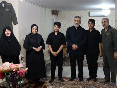ان شاءالله ادامه دهنده راه شهدا باشیم