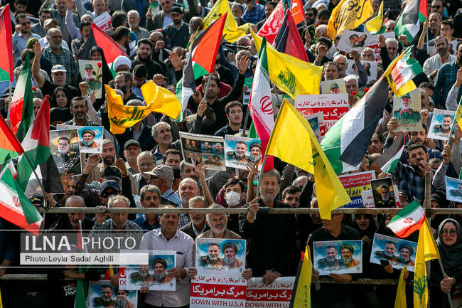 تشییع پیکر شهید «عباس نیلفروشان» در تهران