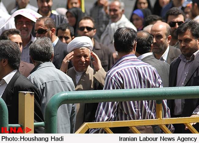 حضور رئیس مجمع تشخیص مصلحت نظام به همراهی علیرضا محجوب و حسین کمالی د