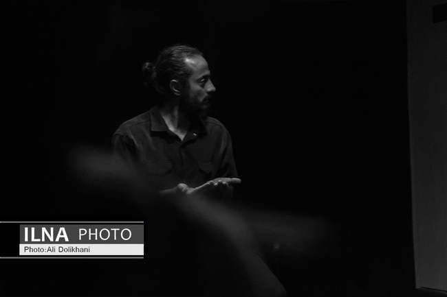 نمایش «رانده» جواد انصاری در تئاتر مستقل لور بندرعباس