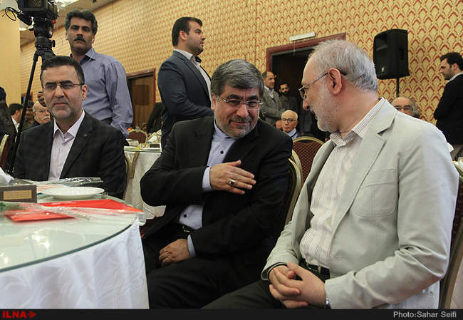 نشست کتابخوانی ویژه هنرمندان پیشکسوت 