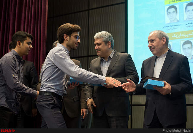 مراسم تجلیل از افتخار آفرینان المپیاد های علمی کشور