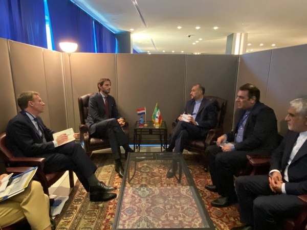 Iranian FM holds talks with Dutch, Austrian counterparts on JCPOA in New York