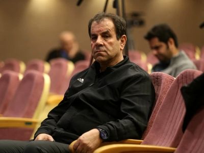 اصفهانیان: رئیس کمیته داوران نیستم و سرپرست هستم/ قانوناً بازنشسته‌ها محدودیتی برای ثبت نام در انتخابات فدراسیون فوتبال ندارند/ نامه‌ای مبنی بر متهم بودنم در پرونده ویلموتس به دستم نرسیده است